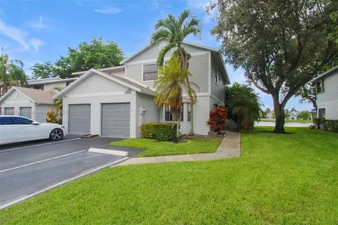 650 NW 106th Terrace Pembroke Pines FL 33026