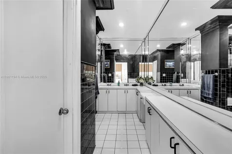 520 SW 22nd Road Miami FL 33129