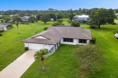 2642 SE Emmett Road Port St. Lucie FL 34952