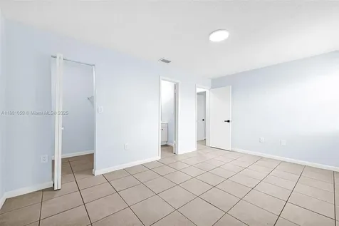 3833 NW 213th Terrace Miami Gardens FL 33055