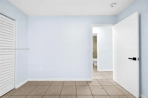 3833 NW 213th Terrace Miami Gardens FL 33055