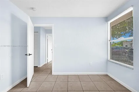 3833 NW 213th Terrace Miami Gardens FL 33055