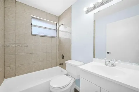 3833 NW 213th Terrace Miami Gardens FL 33055