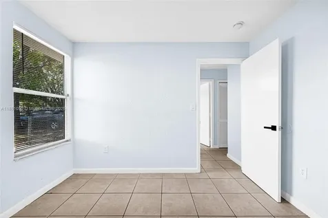 3833 NW 213th Terrace Miami Gardens FL 33055