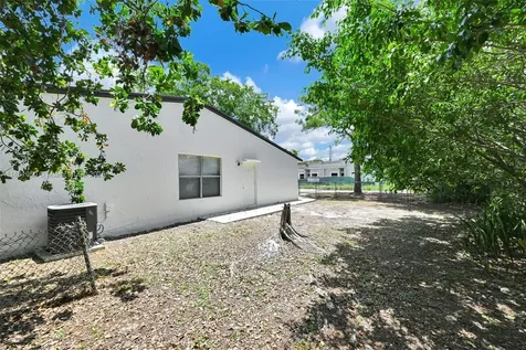 3833 NW 213th Terrace Miami Gardens FL 33055