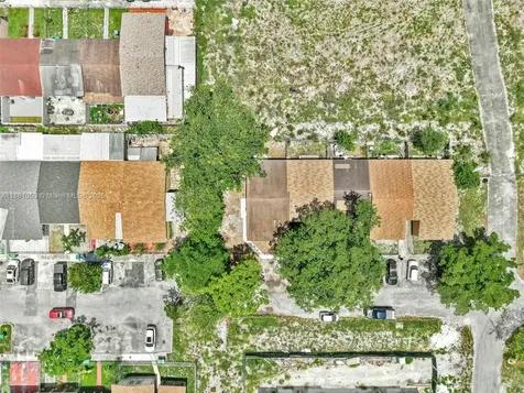3833 NW 213th Terrace Miami Gardens FL 33055