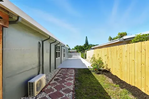 2242 Coolidge Street Hollywood FL 33020