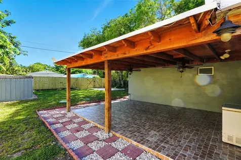 2242 Coolidge Street Hollywood FL 33020