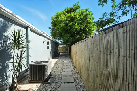 2242 Coolidge Street Hollywood FL 33020