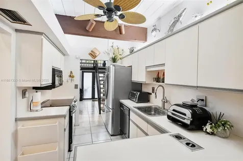 10409 SW 80th Street Miami FL 33173