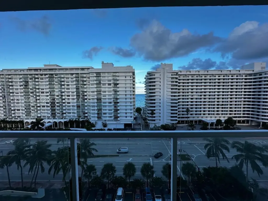 5600 Collins Avenue Miami Beach FL 33140