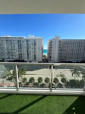 5600 Collins Avenue Miami Beach FL 33140