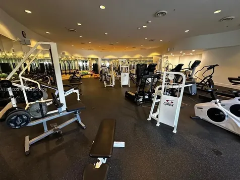 5600 Collins Avenue Miami Beach FL 33140