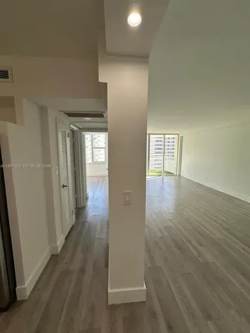 5600 Collins Avenue Miami Beach FL 33140