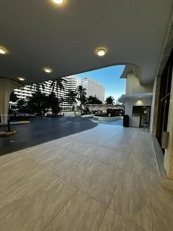 5600 Collins Avenue Miami Beach FL 33140