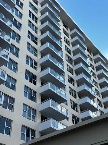 5600 Collins Avenue Miami Beach FL 33140