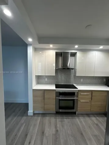 5600 Collins Avenue Miami Beach FL 33140