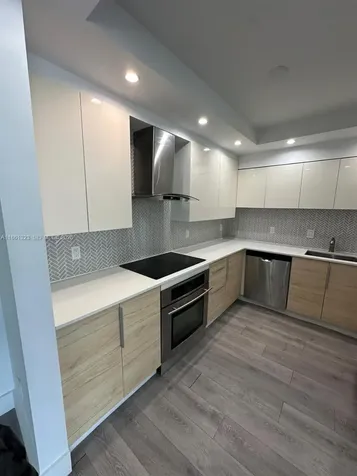 5600 Collins Avenue Miami Beach FL 33140