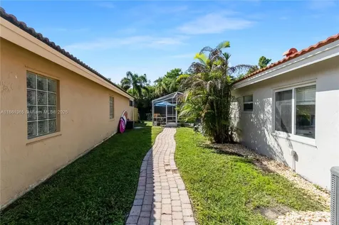 491 SW 203rd Avenue Pembroke Pines FL 33029