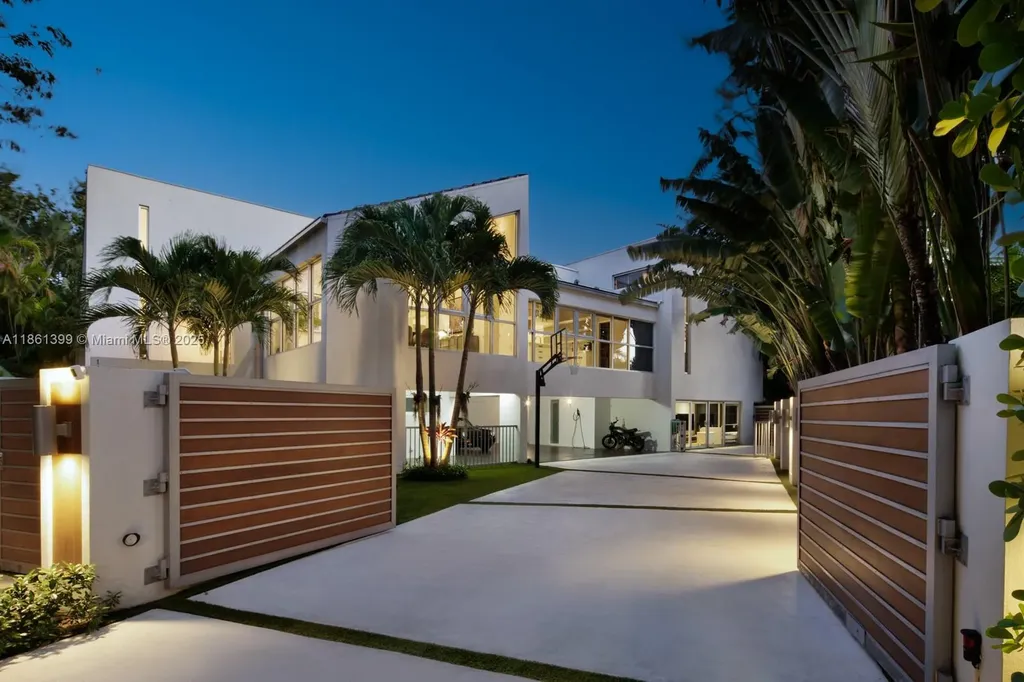 144 N Prospect Drive Coral Gables FL 33133