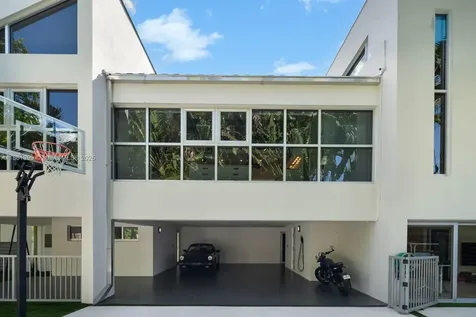 144 N Prospect Drive Coral Gables FL 33133