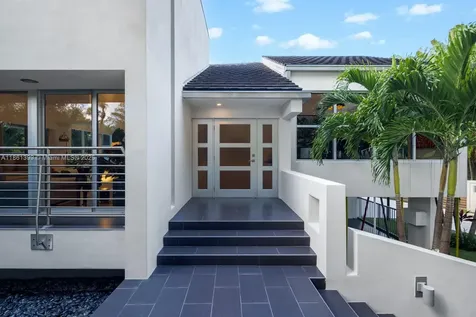 144 N Prospect Drive Coral Gables FL 33133