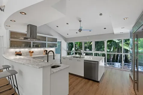 144 N Prospect Drive Coral Gables FL 33133