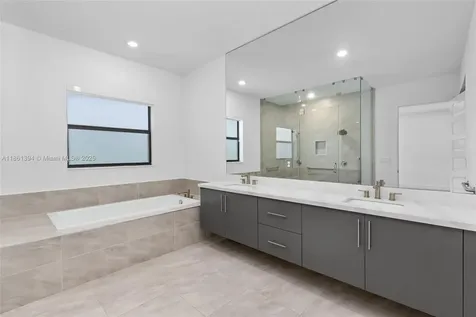 11125 N Sierra Ranch Drive Davie FL 33324