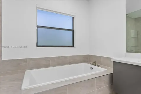 11125 N Sierra Ranch Drive Davie FL 33324