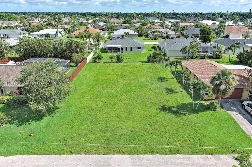 225 SW 46th Terrace Cape Coral FL 33914