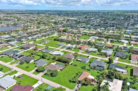 225 SW 46th Terrace Cape Coral FL 33914
