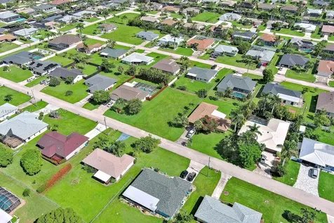 225 SW 46th Terrace Cape Coral FL 33914