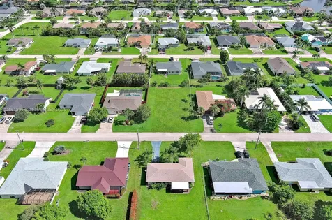 225 SW 46th Terrace Cape Coral FL 33914