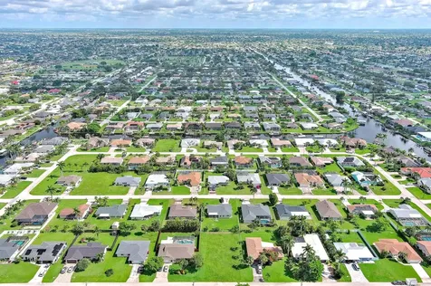 225 SW 46th Terrace Cape Coral FL 33914