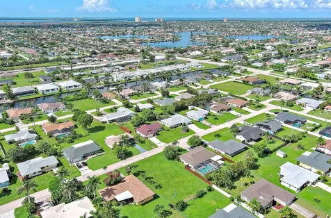 225 SW 46th Terrace Cape Coral FL 33914