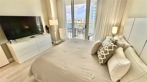 Sunny Isles Beach FL 33160