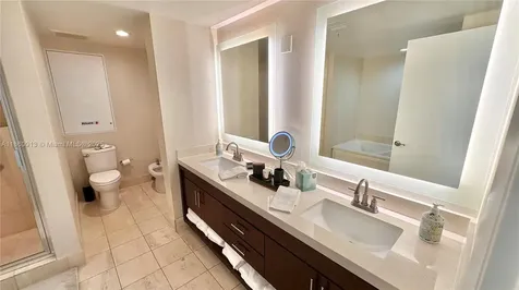 Sunny Isles Beach FL 33160