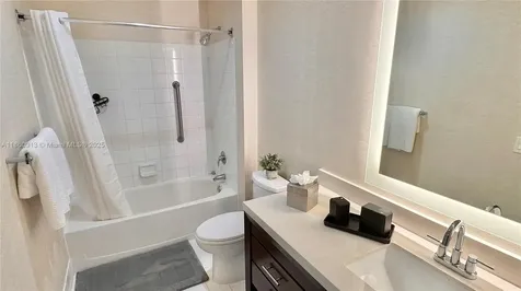 Sunny Isles Beach FL 33160