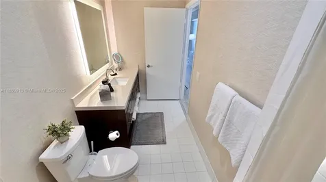 Sunny Isles Beach FL 33160