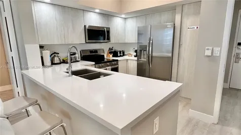 Sunny Isles Beach FL 33160