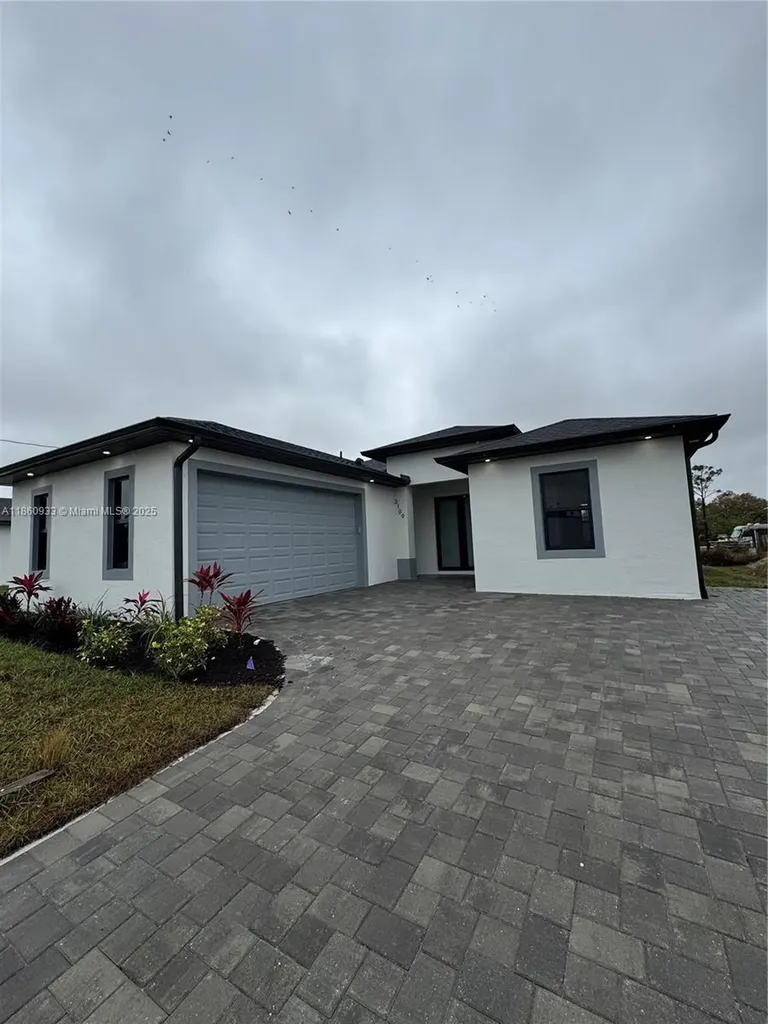 3109 9 Th Street SW Lehigh Acres FL 33976