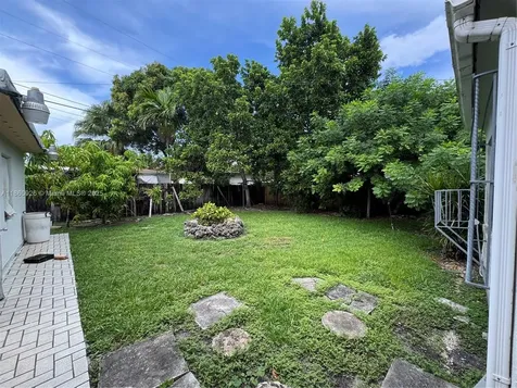 4341 SW 14th Street Miami FL 33134