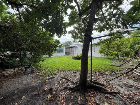 4341 SW 14th Street Miami FL 33134