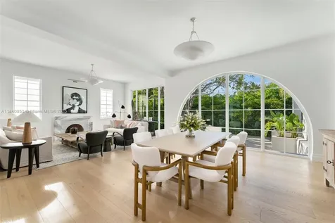 261 Greenwood Drive Key Biscayne FL 33149