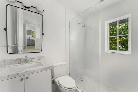 261 Greenwood Drive Key Biscayne FL 33149