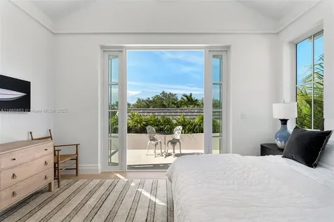 261 Greenwood Drive Key Biscayne FL 33149
