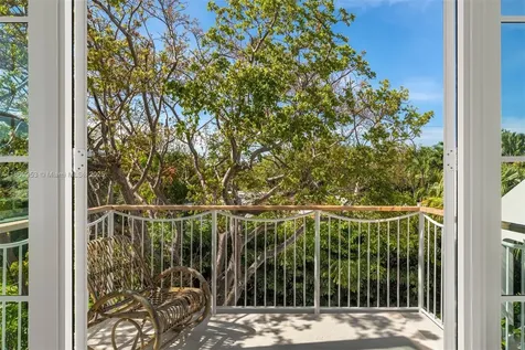 261 Greenwood Drive Key Biscayne FL 33149