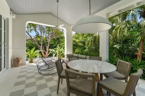 261 Greenwood Drive Key Biscayne FL 33149