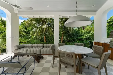 261 Greenwood Drive Key Biscayne FL 33149