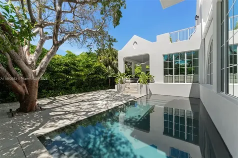 261 Greenwood Drive Key Biscayne FL 33149